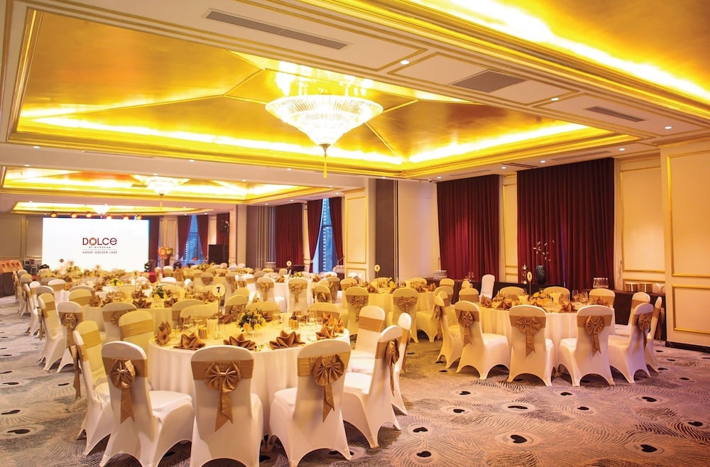 Dolce by Wyndham Hanoi Golden Lake 57/69
