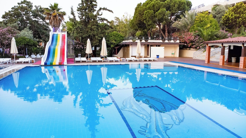 Pigale Beach Resort 35/66