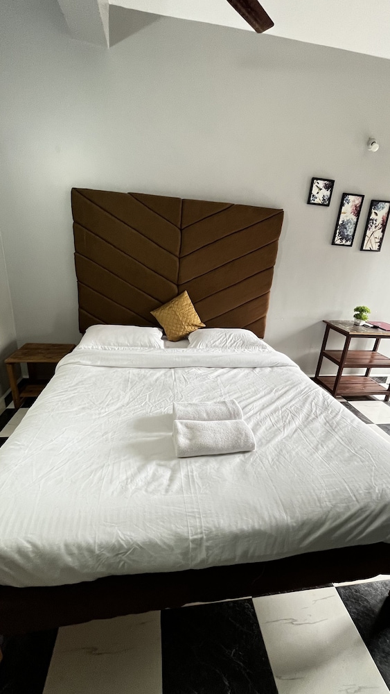 Casa Almeida Guest House 18/50