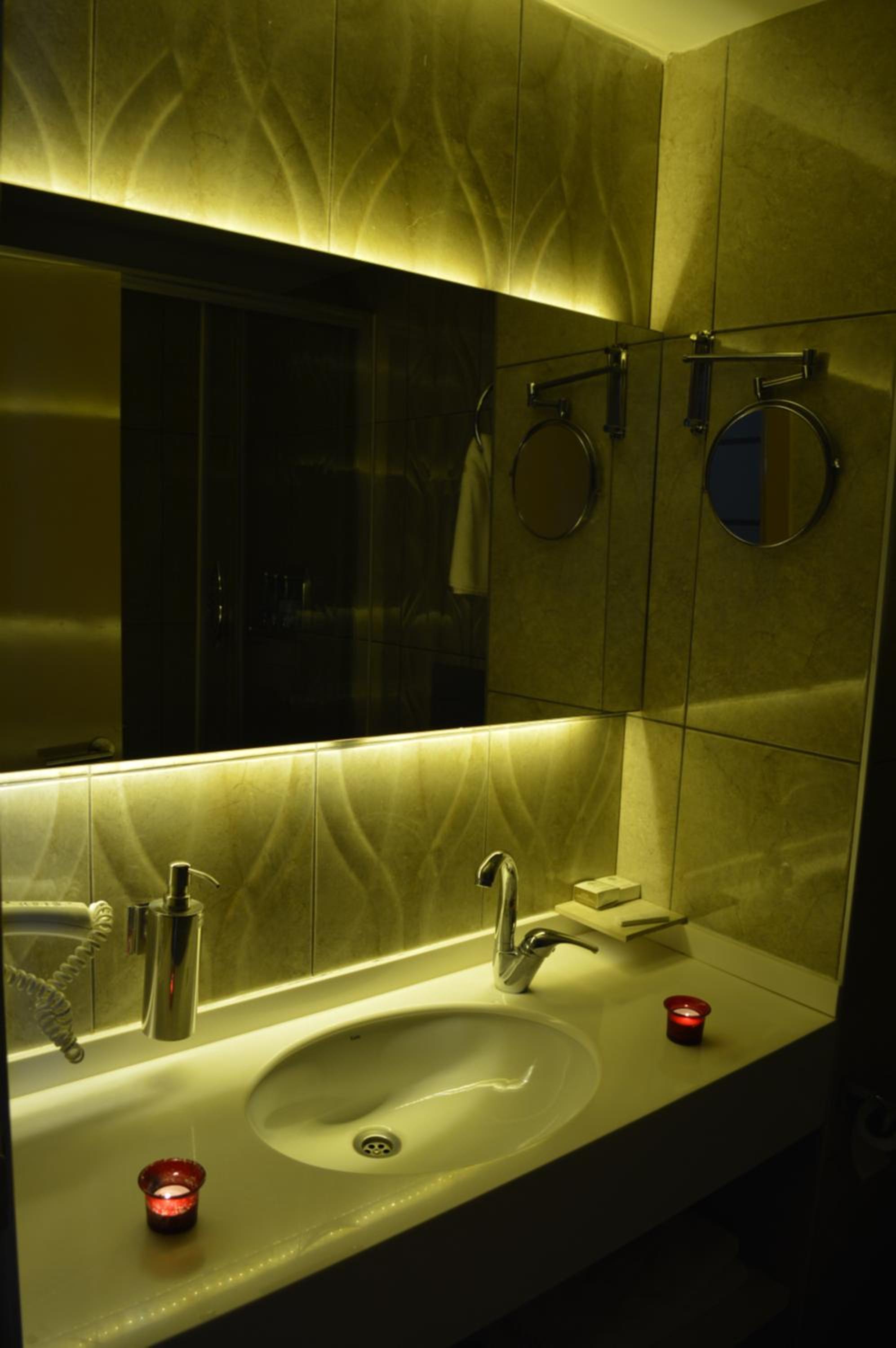 Bal Otel 20/35