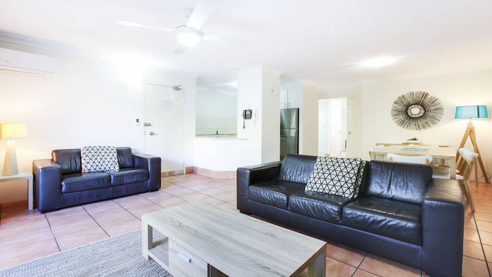 Mari Court Resort 42/72