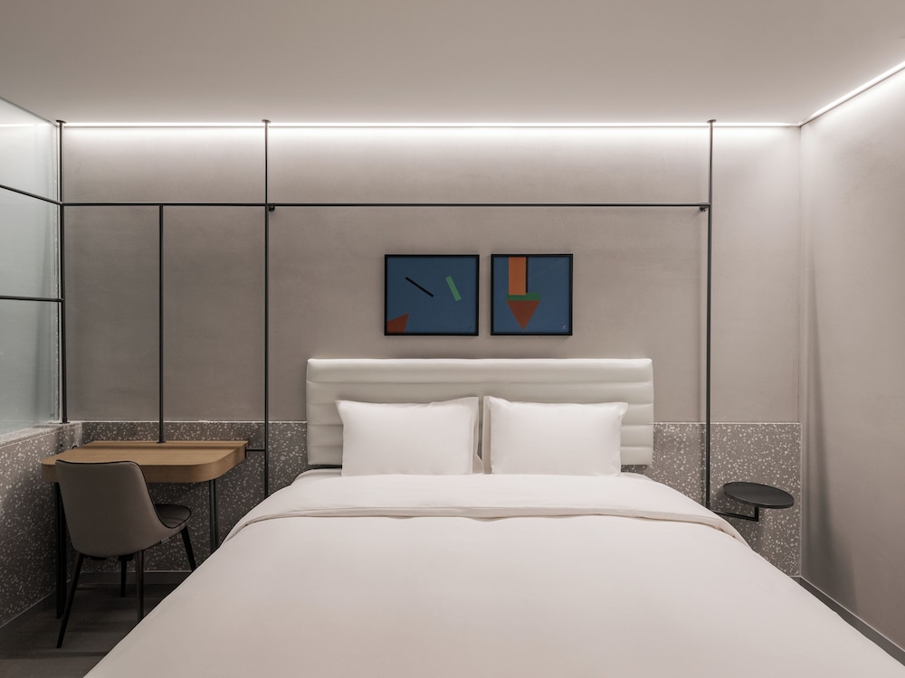 Ramada Plaza by Wyndham Chungjang 13/25