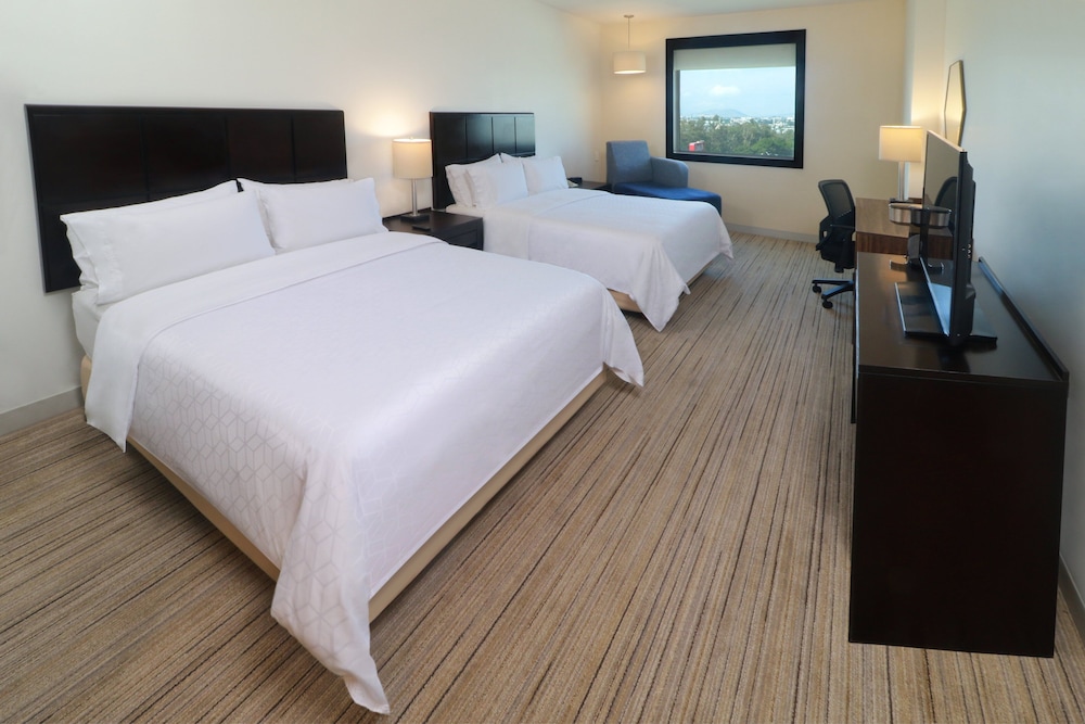 Holiday Inn Express Guadalajara Iteso 13/72