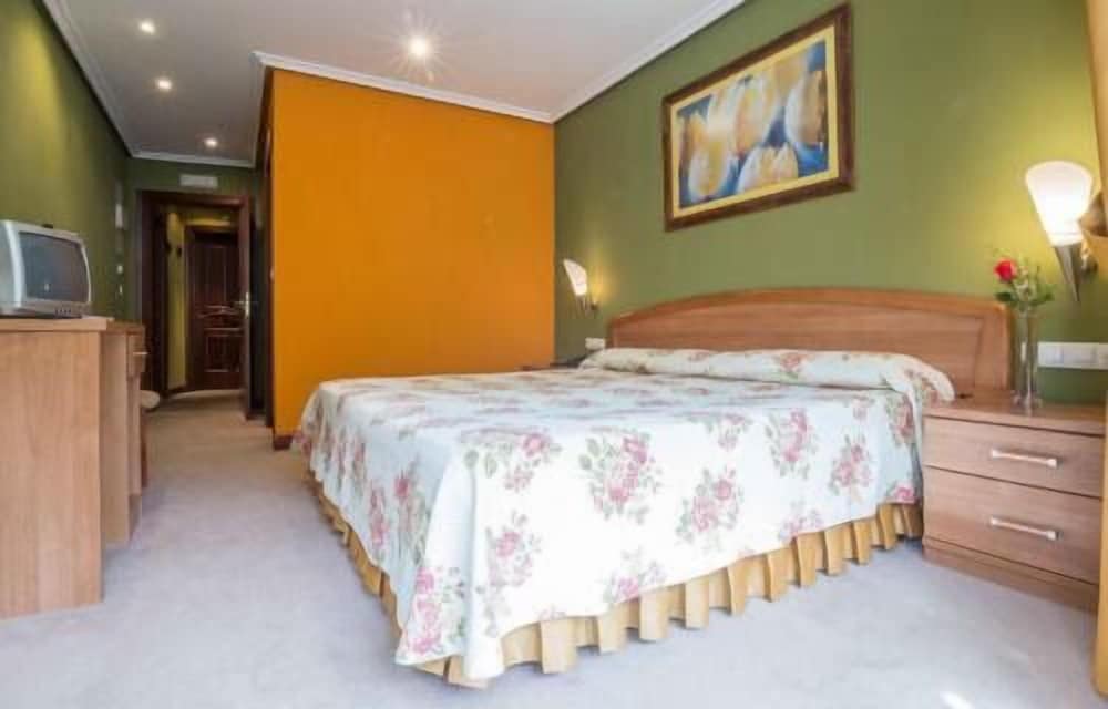 Gran Hotel Cela 21/64
