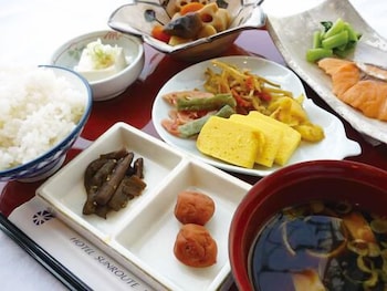 Cypresss Hotel Nagoya - Eki Mae 53/62