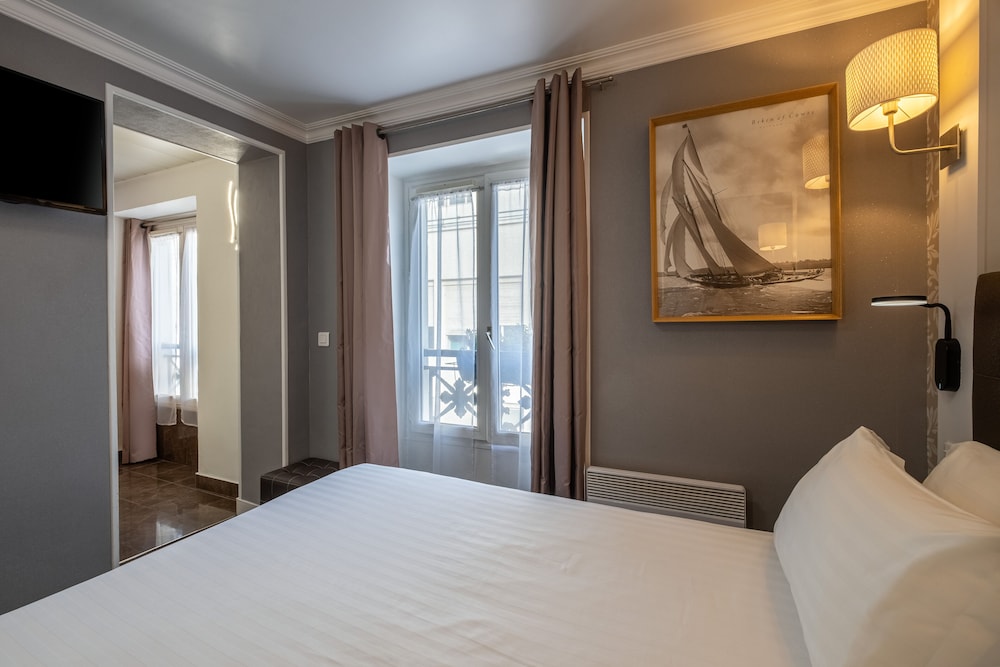 Marena Hotel 34/75