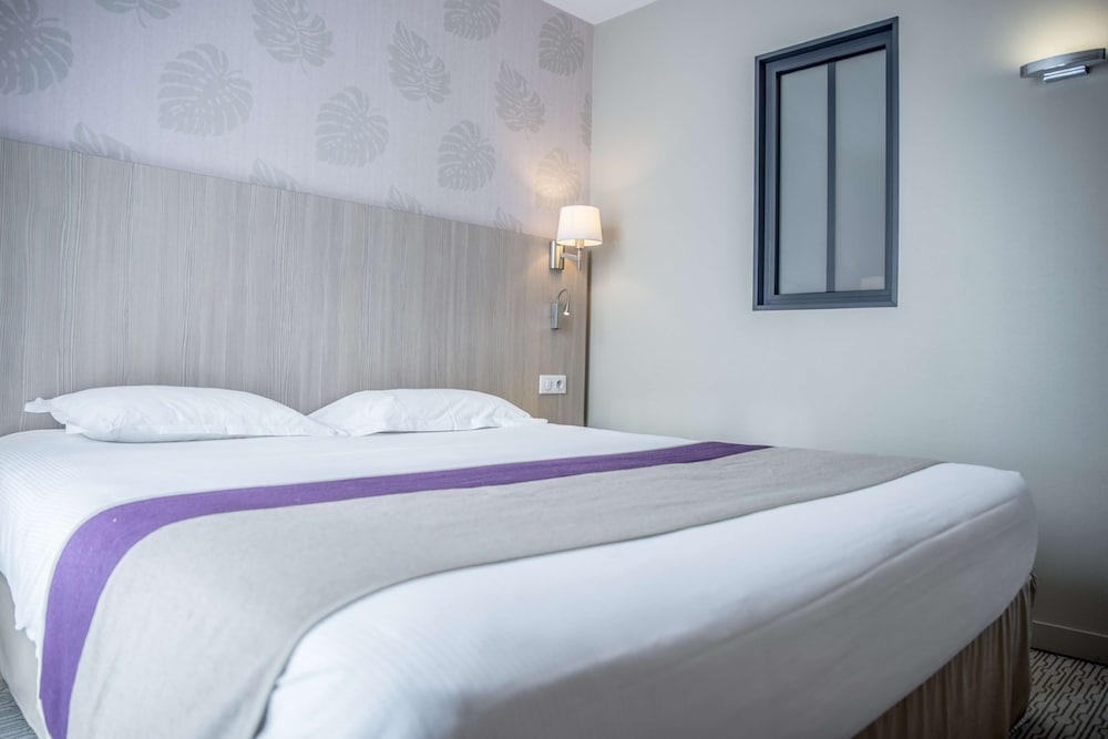 KYRIAD PRESTIGE SAINT MALO 16/64