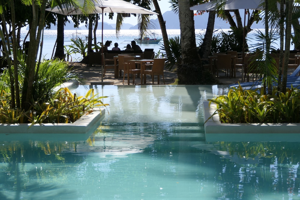 El Nido Mahogany Beach 3/70