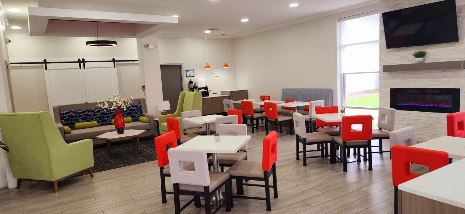 Americas Best Value Inn & Suites- Foley / Gulf Shores 20/35