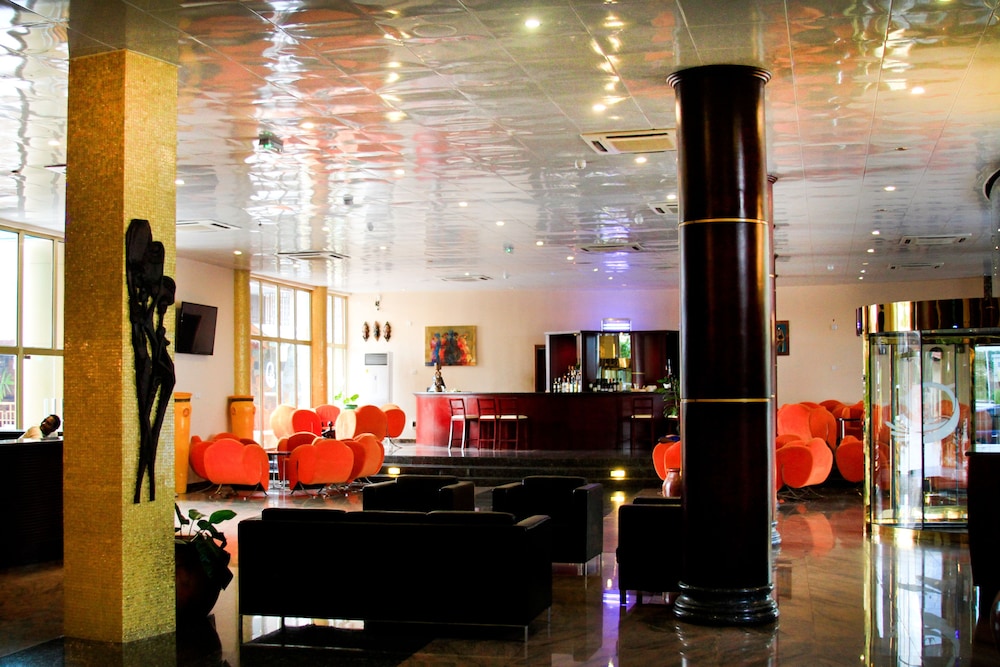 Royal Nick Hotel 34/36