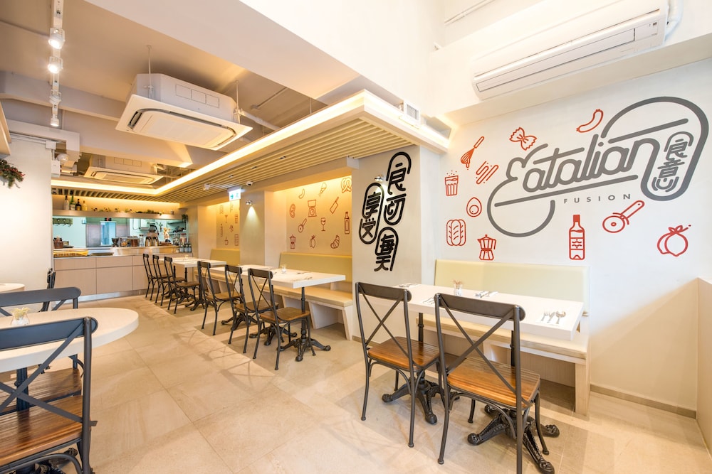 Metroplace Boutique Hotel 40/48