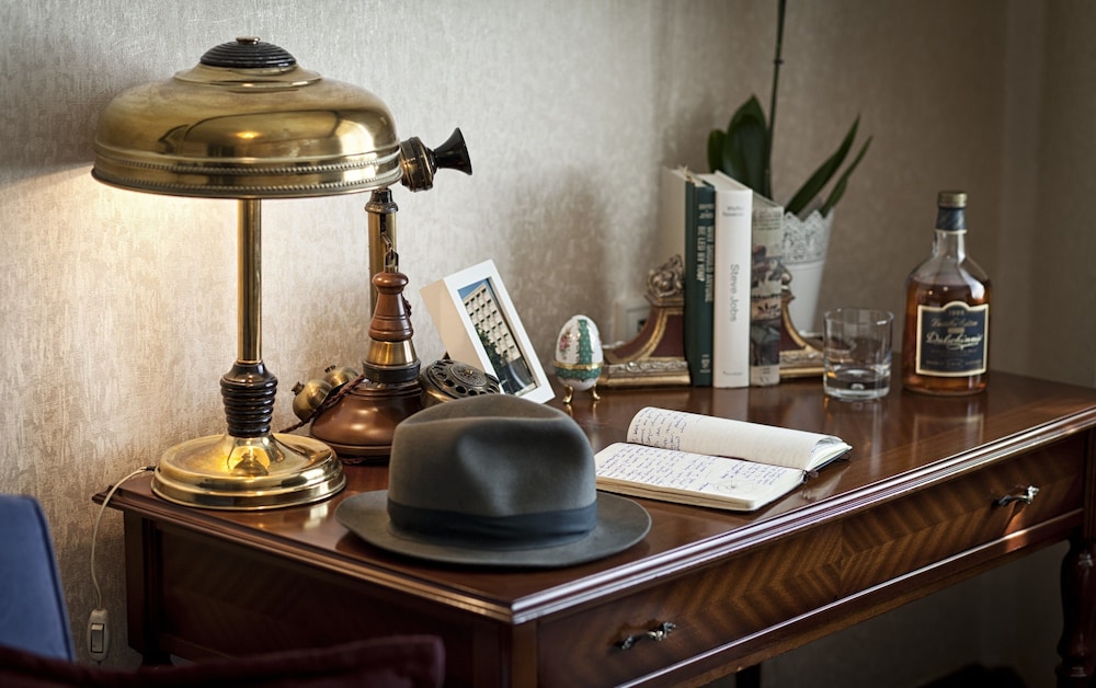 Best Hotel 46/54