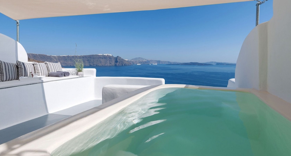 Thirea Suites and Studios - Adults Only 24/50