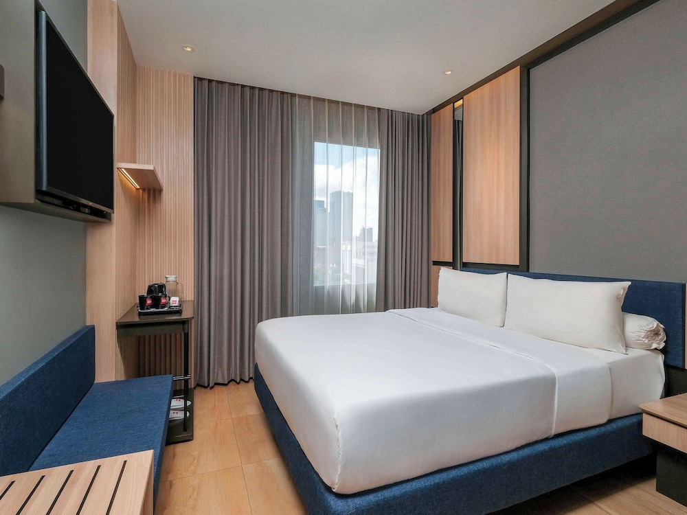 Ibis Surabaya Tidar 3/23