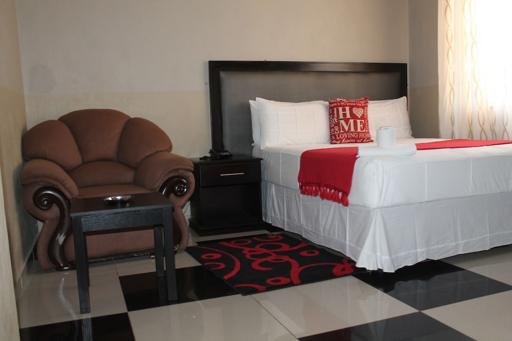 Miraton Guest Lodge 22/32