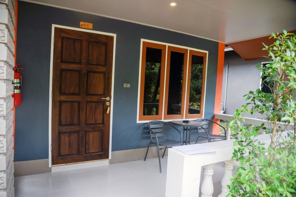 Frank Ao Nang Krabi Resort 11/68