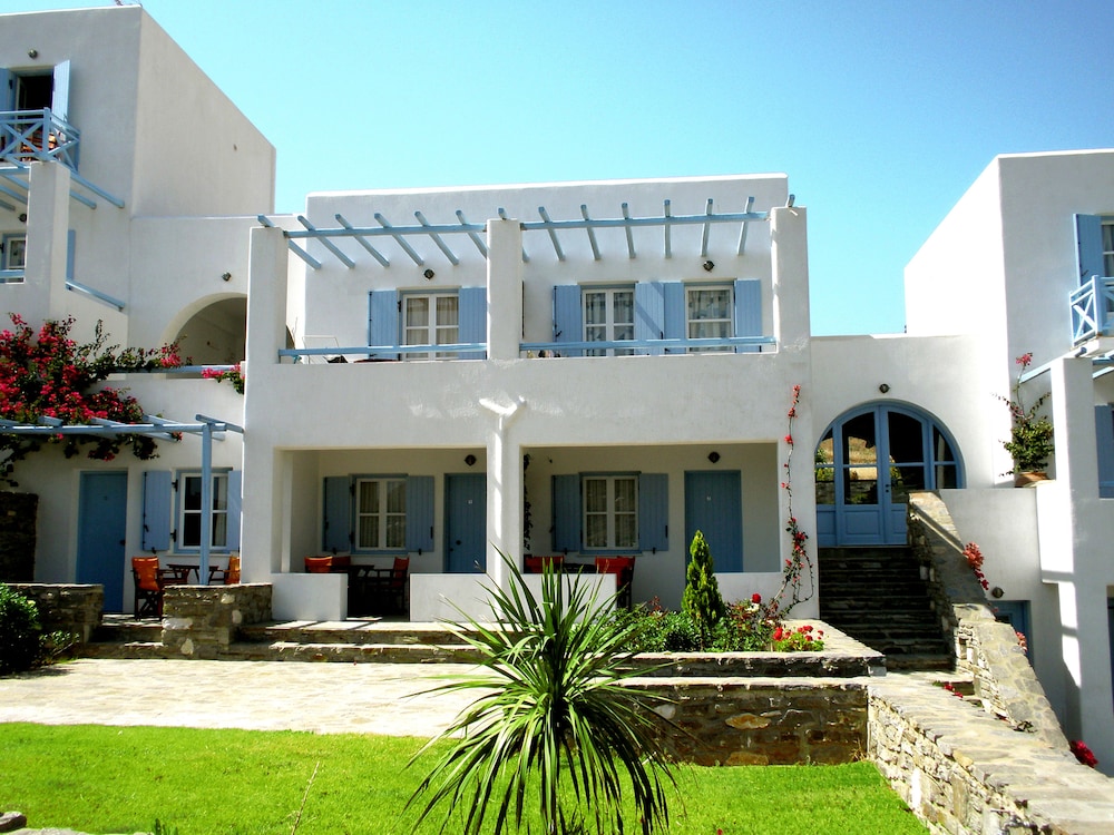 Paros Paradise Apartments photo4