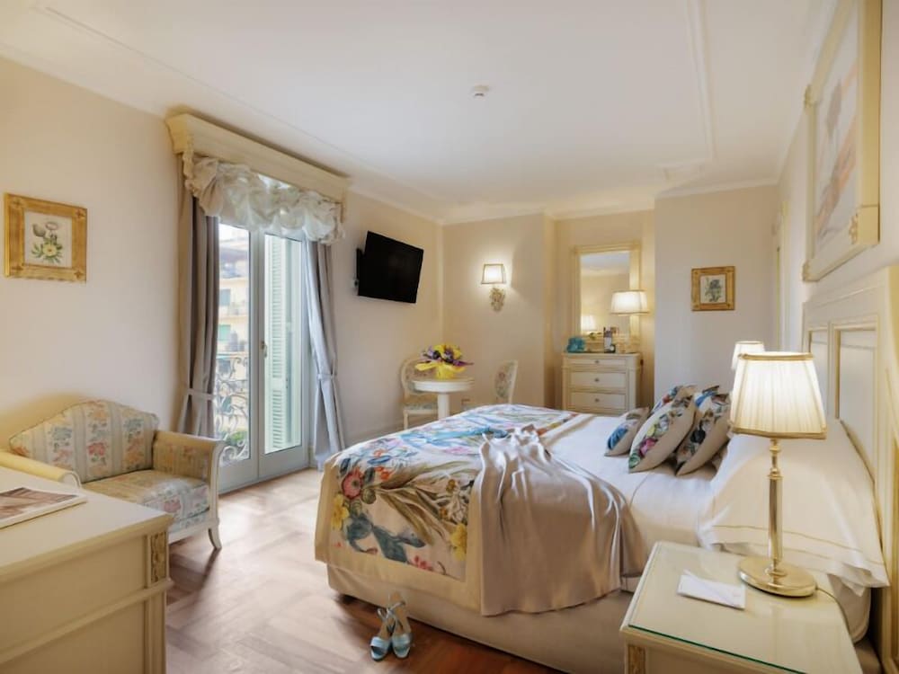 Hotel de Paris Sanremo 21/67
