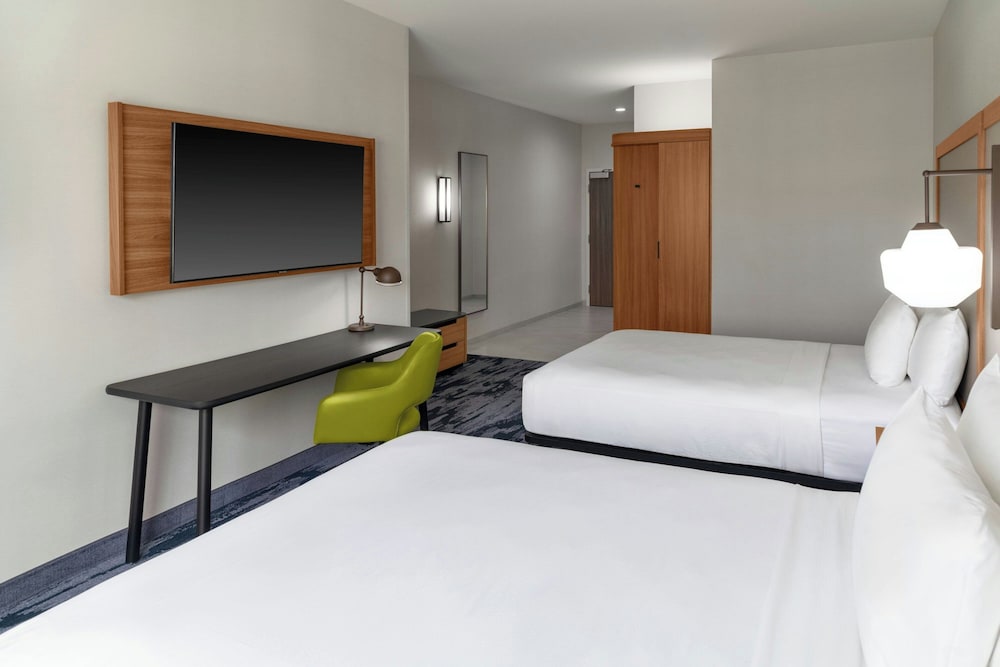 Fairfield Inn And Suites By Marriott San Francisco Pacifica Ex Holiday Inn Express Hotel Suites 17/50