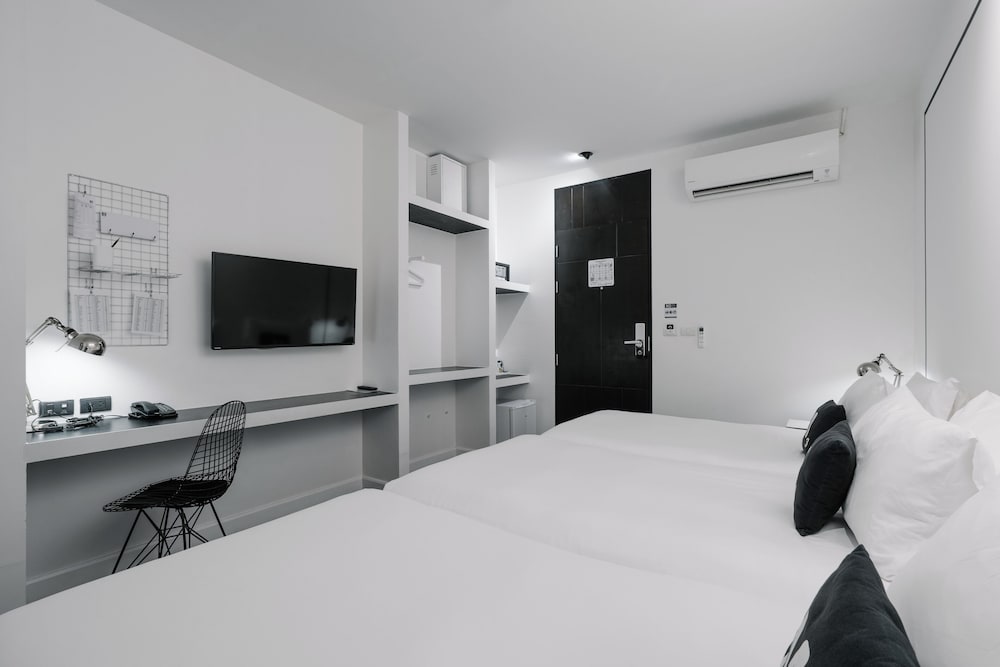 Deluxe Triple Bed