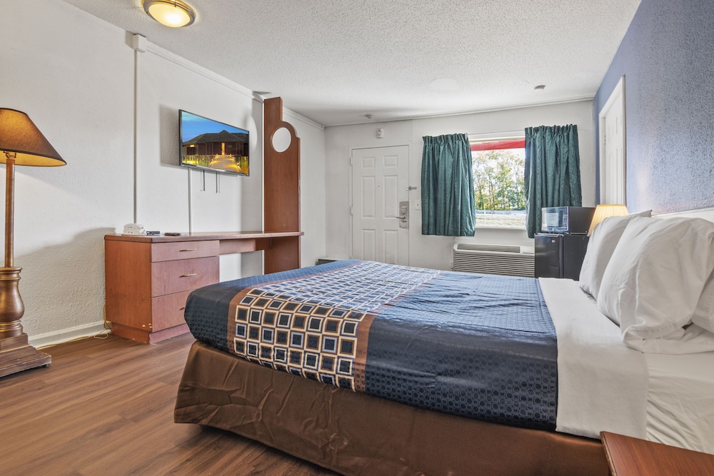 Economy Lodge 7/21