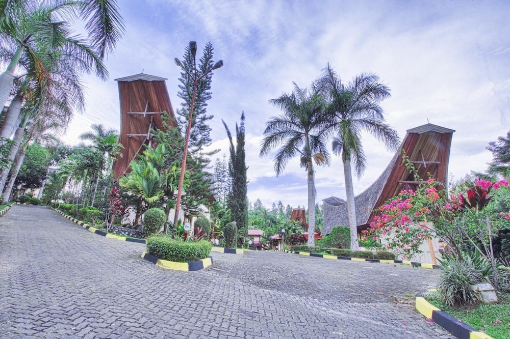 Sahid Toraja 3/35