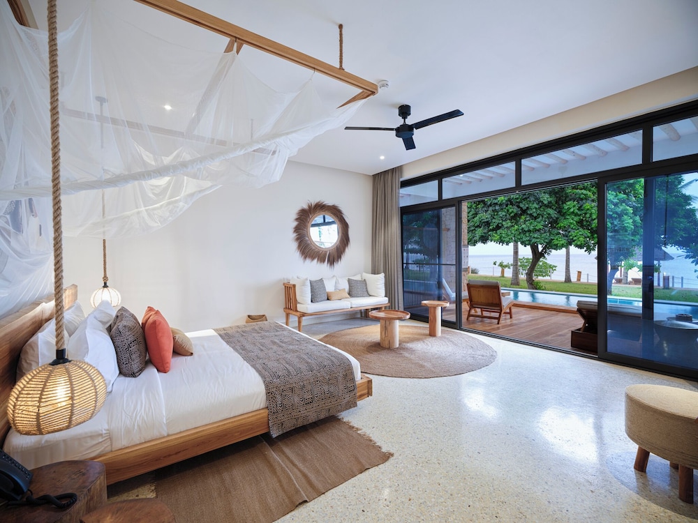 Kwanza Resort by Sunrise 23/60