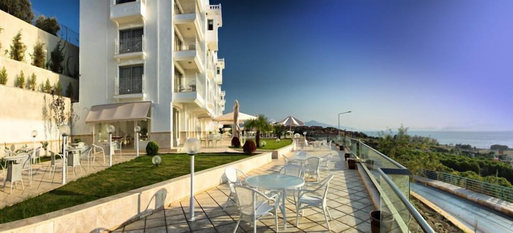 Lavista Boutique Hotel & Spa 45/50