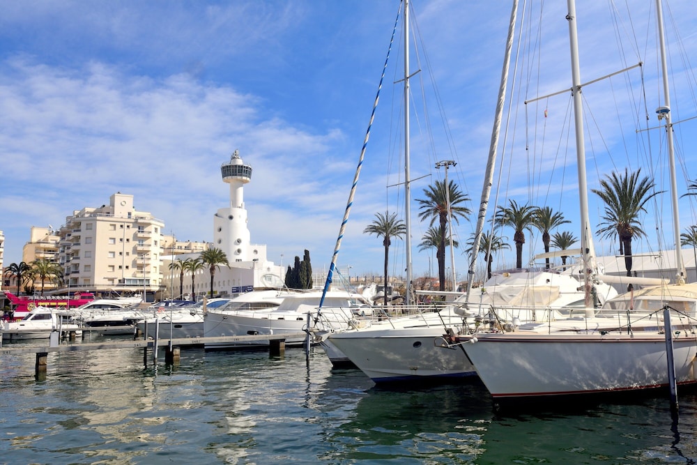 Hotel Port Salins 61/65