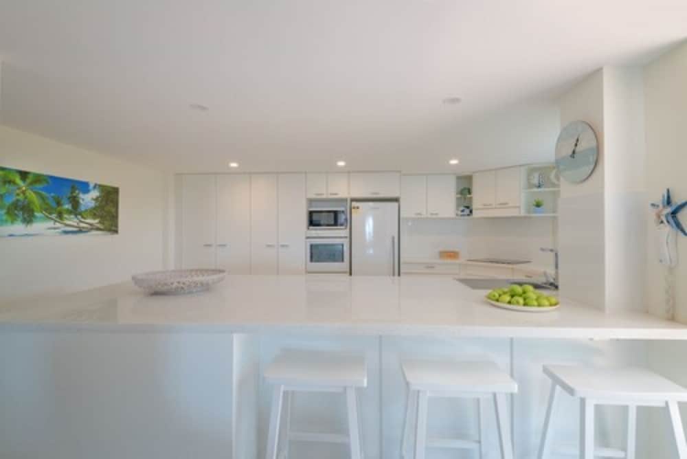MUNNA BEACH APARTMENTS 54/66