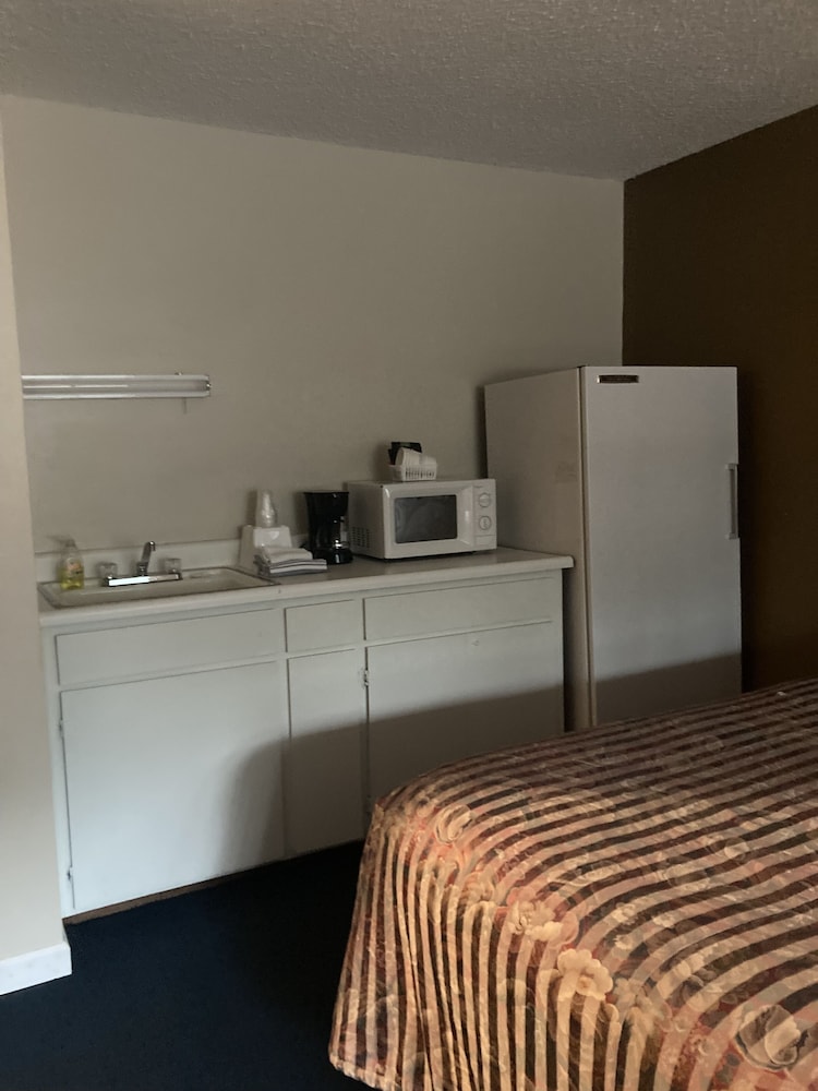 Travelodge by Wyndham Canyonville 3/45