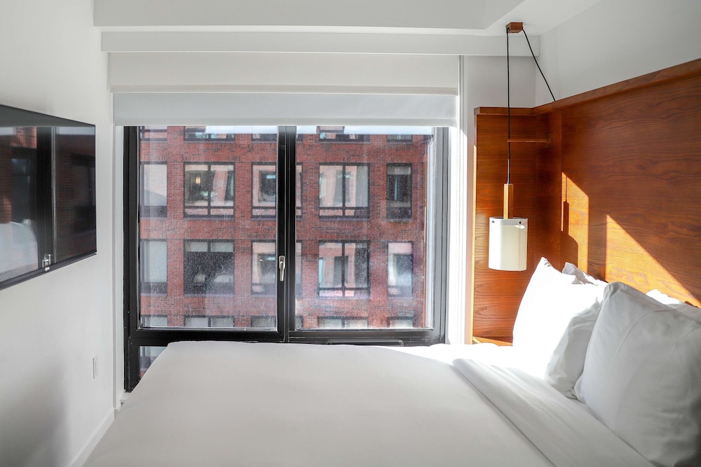 Arlo SoHo 45/77