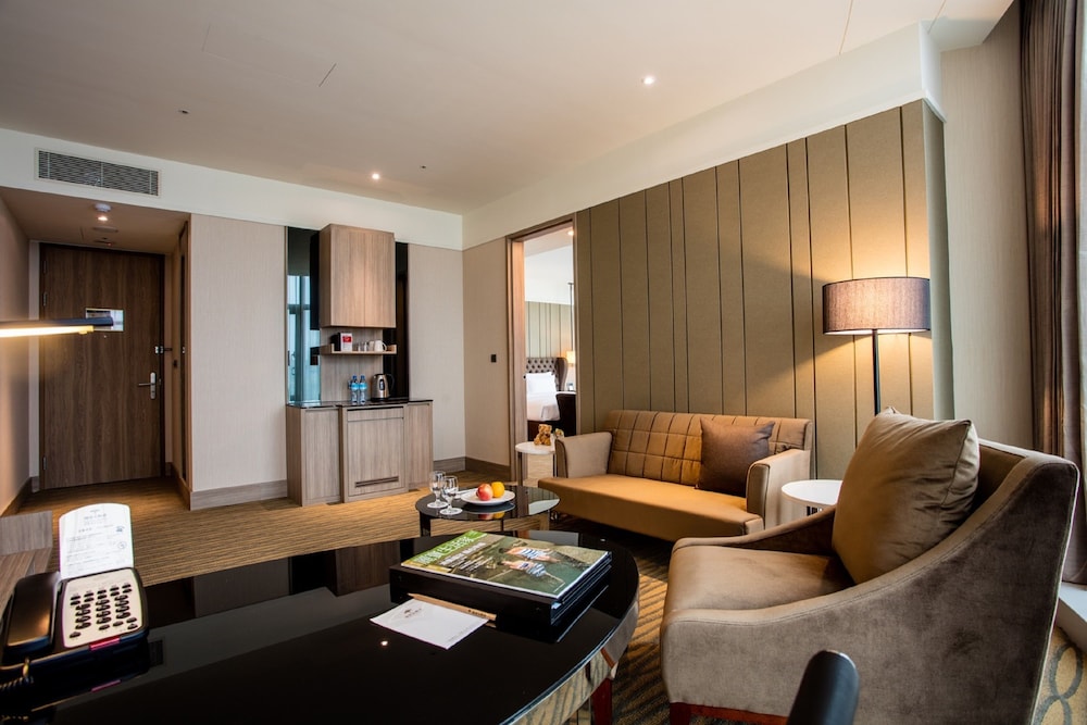 Fullon Hotel Taoyuan Airport Access Mrt A8 42/64