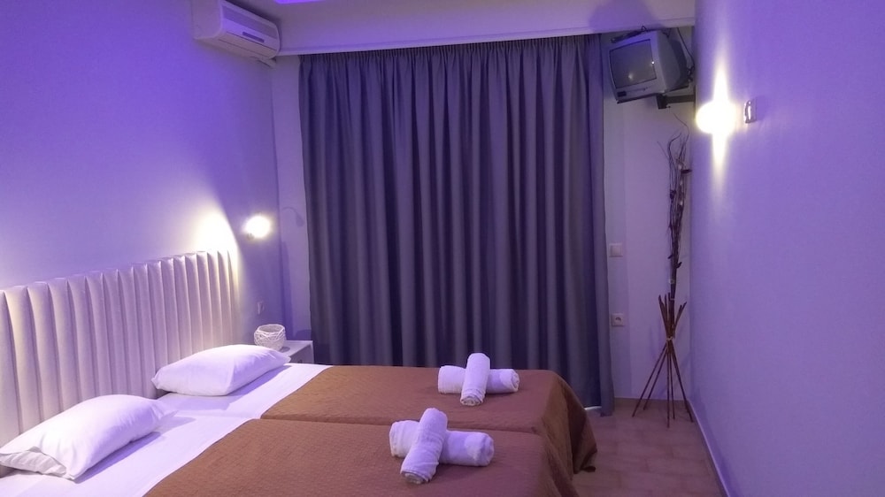 Onar Corfu Aparts and Studios 8/50