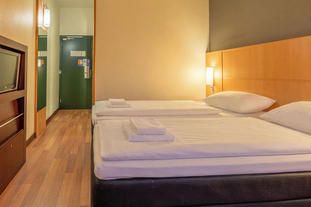 a&o Hostel Milano Ca Granda 27/61