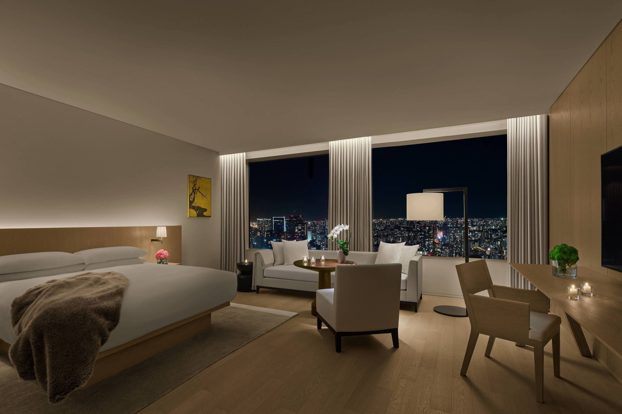 Premier, King Bed, Tower View