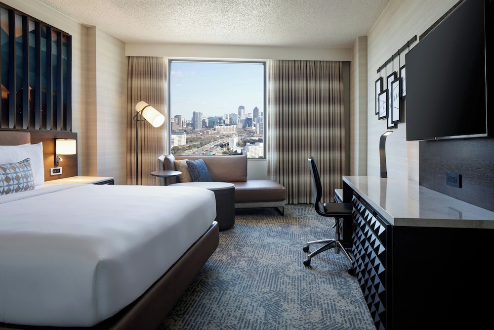 Room, King Bed, Club Lounge Access, High Floor