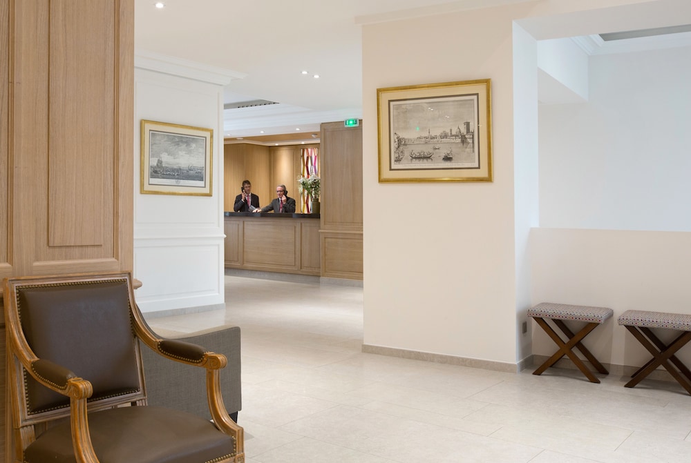 Lobby at Hotel Le Littre, PARIS