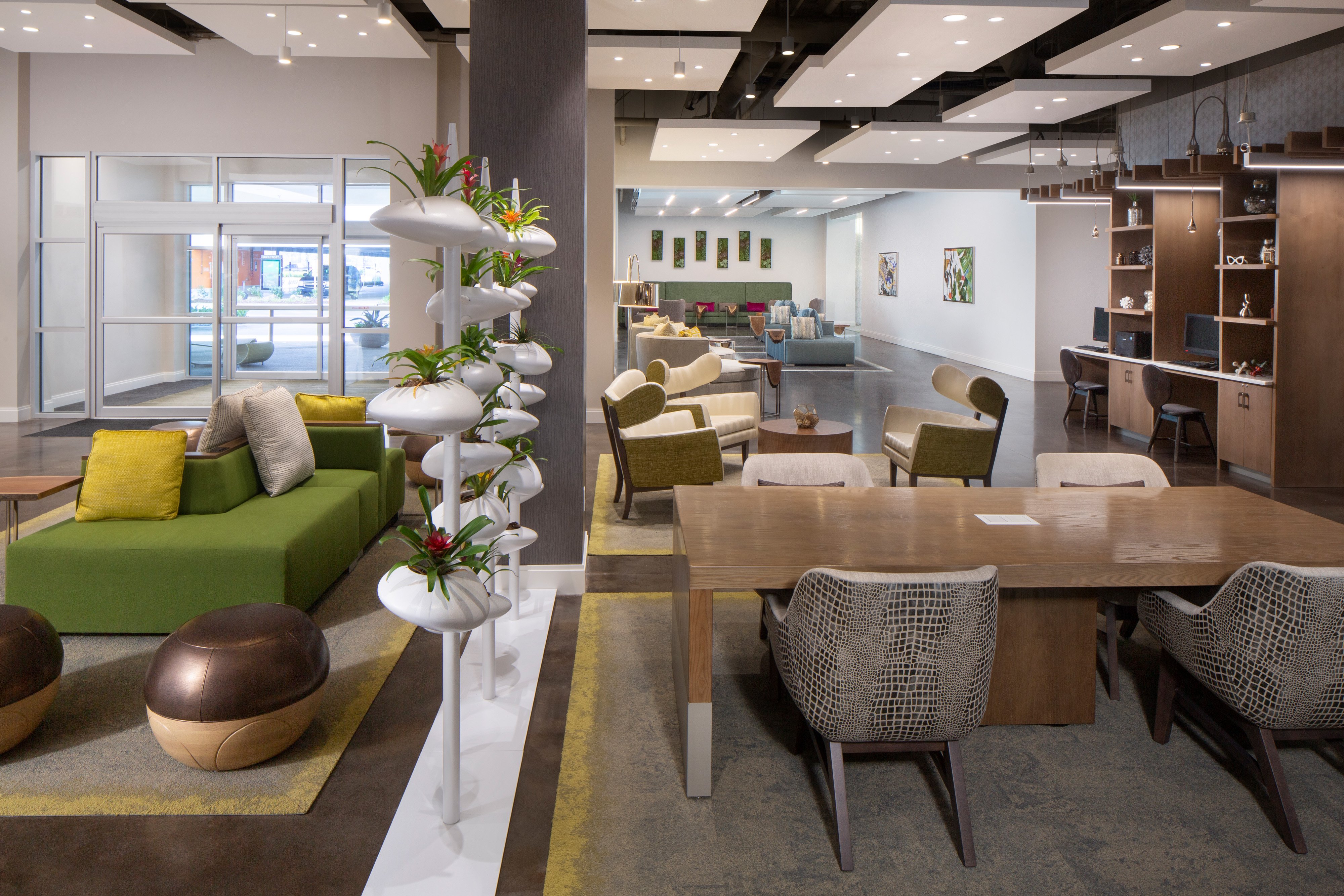 Hotel Indigo Gainesville-Celebration Pointe 34/71