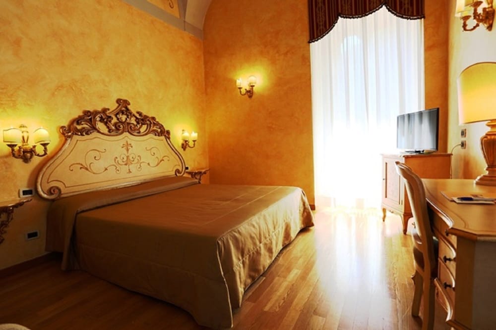 Villa Tuscolana Park Hotel 28/77