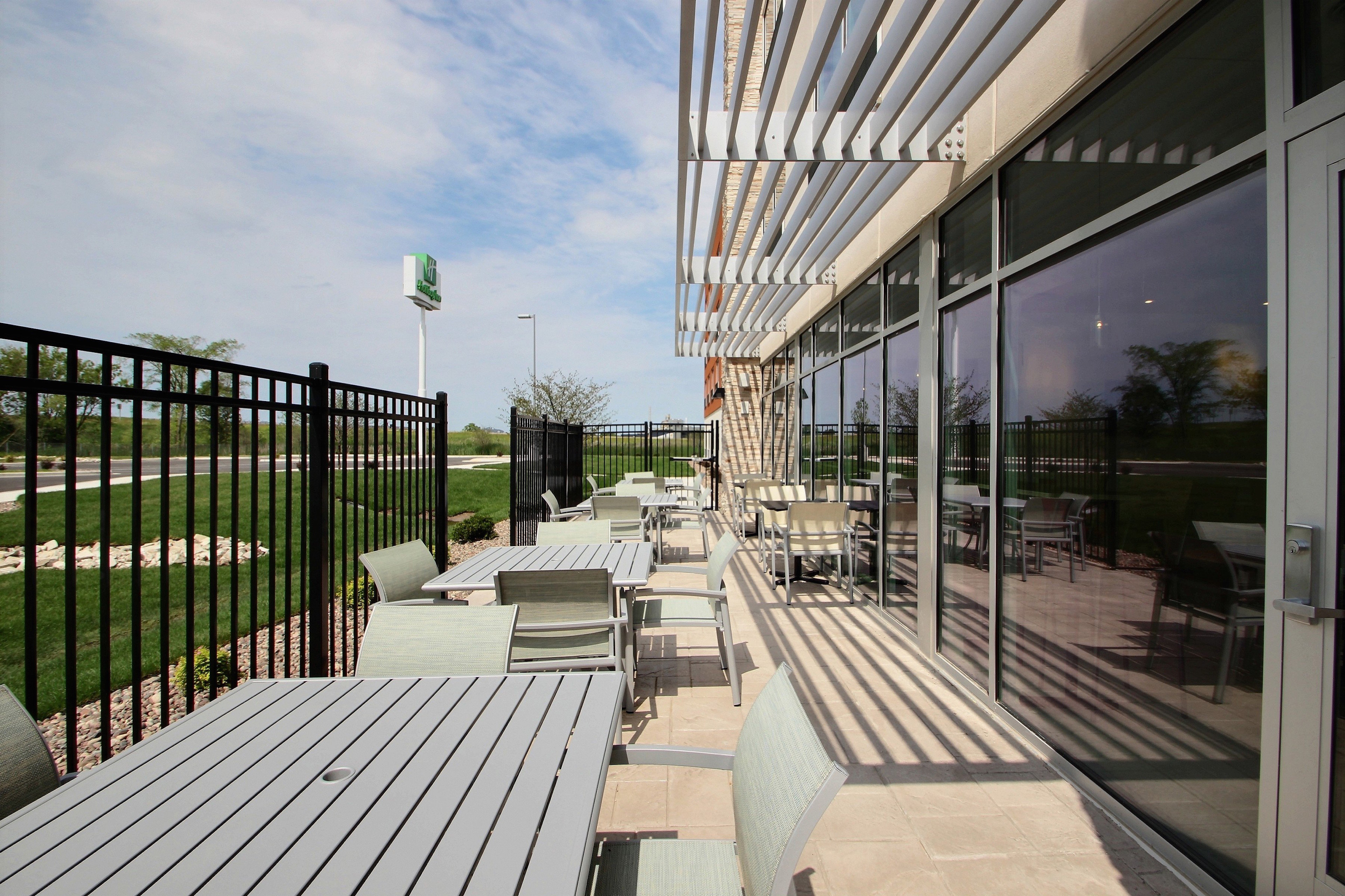 Holiday Inn Express & Suites FOND DU LAC 30/32