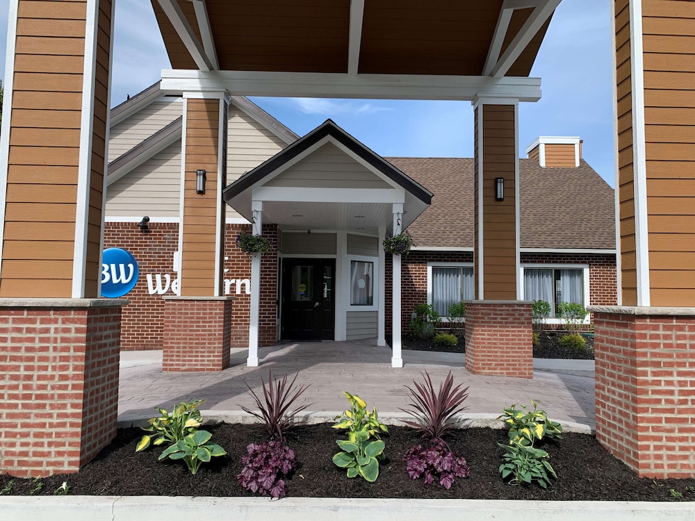 Best Western Fishkill Inn and Suites 6/53