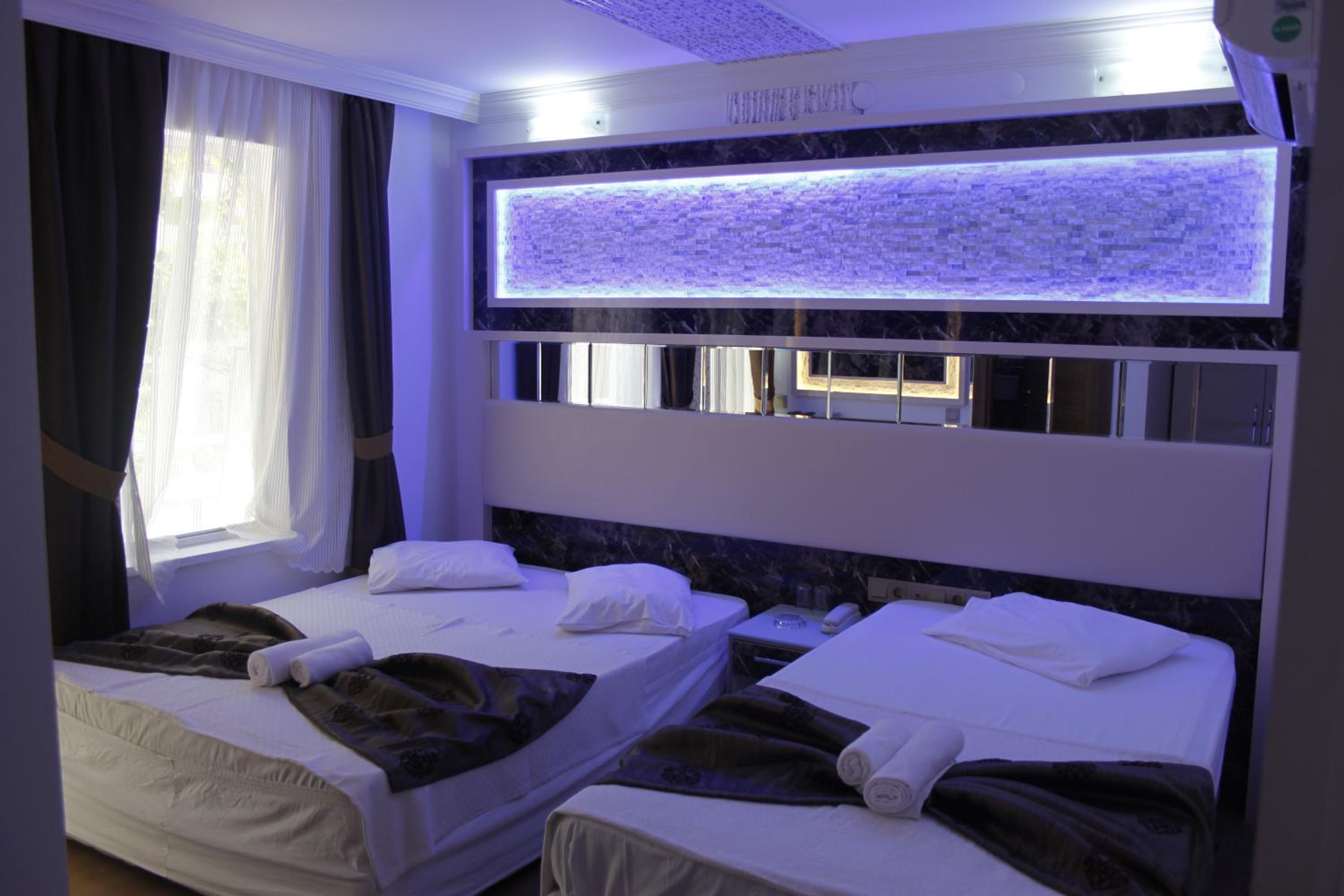 Behram Hotel 14/28