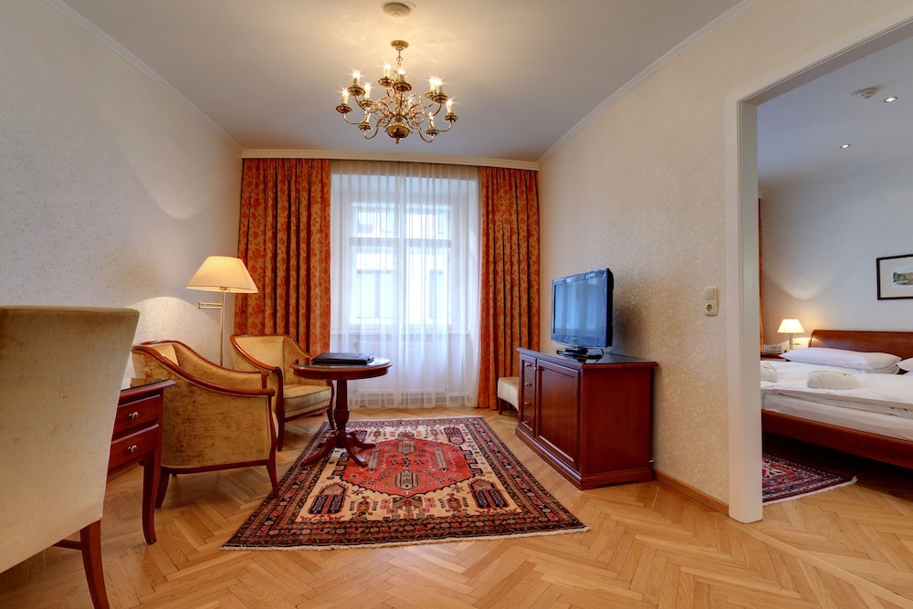 TOP CityLine Hotel Kaiserin Elisabeth 36/48