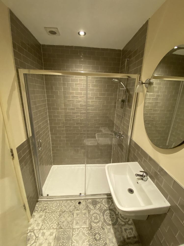 The Tower Arms Hotel 50/50