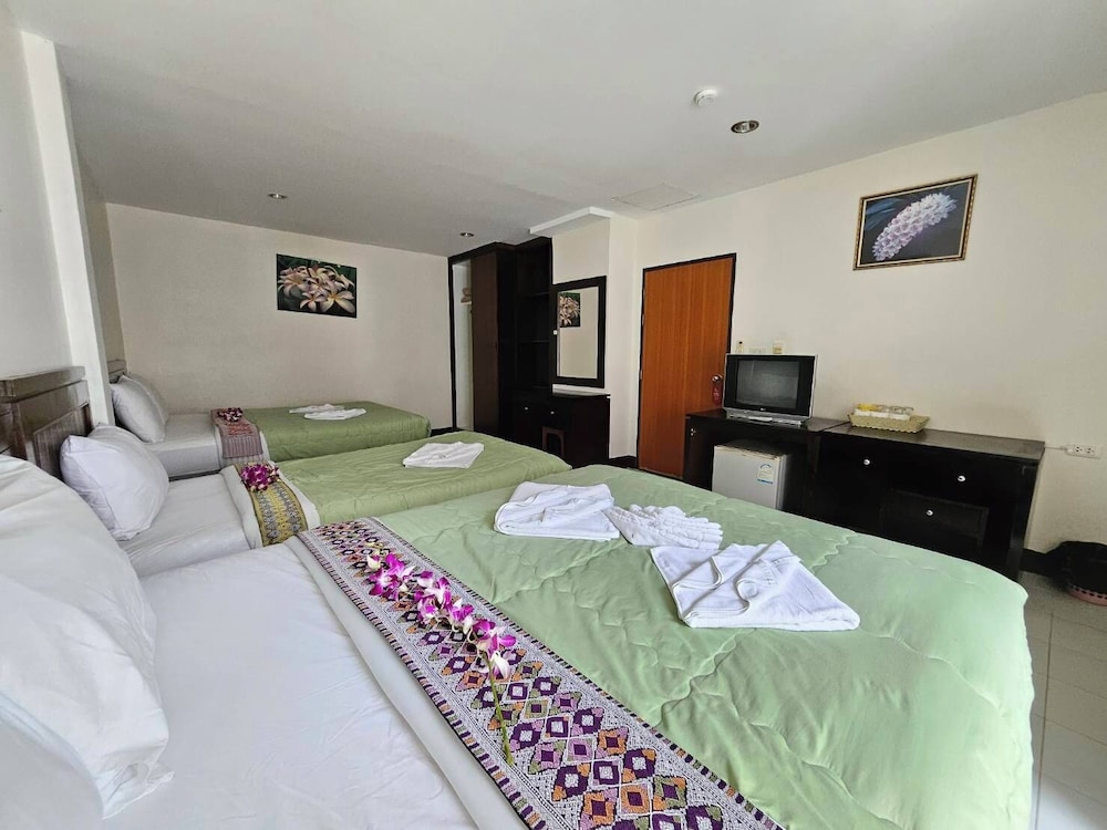 Patong Moon Inn Guesthouse 27/48