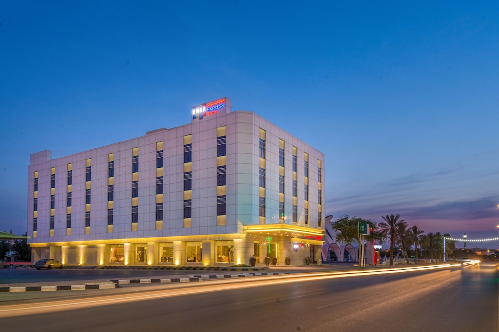 Ewaa Express Hotel Buraydah in BURAIDAH