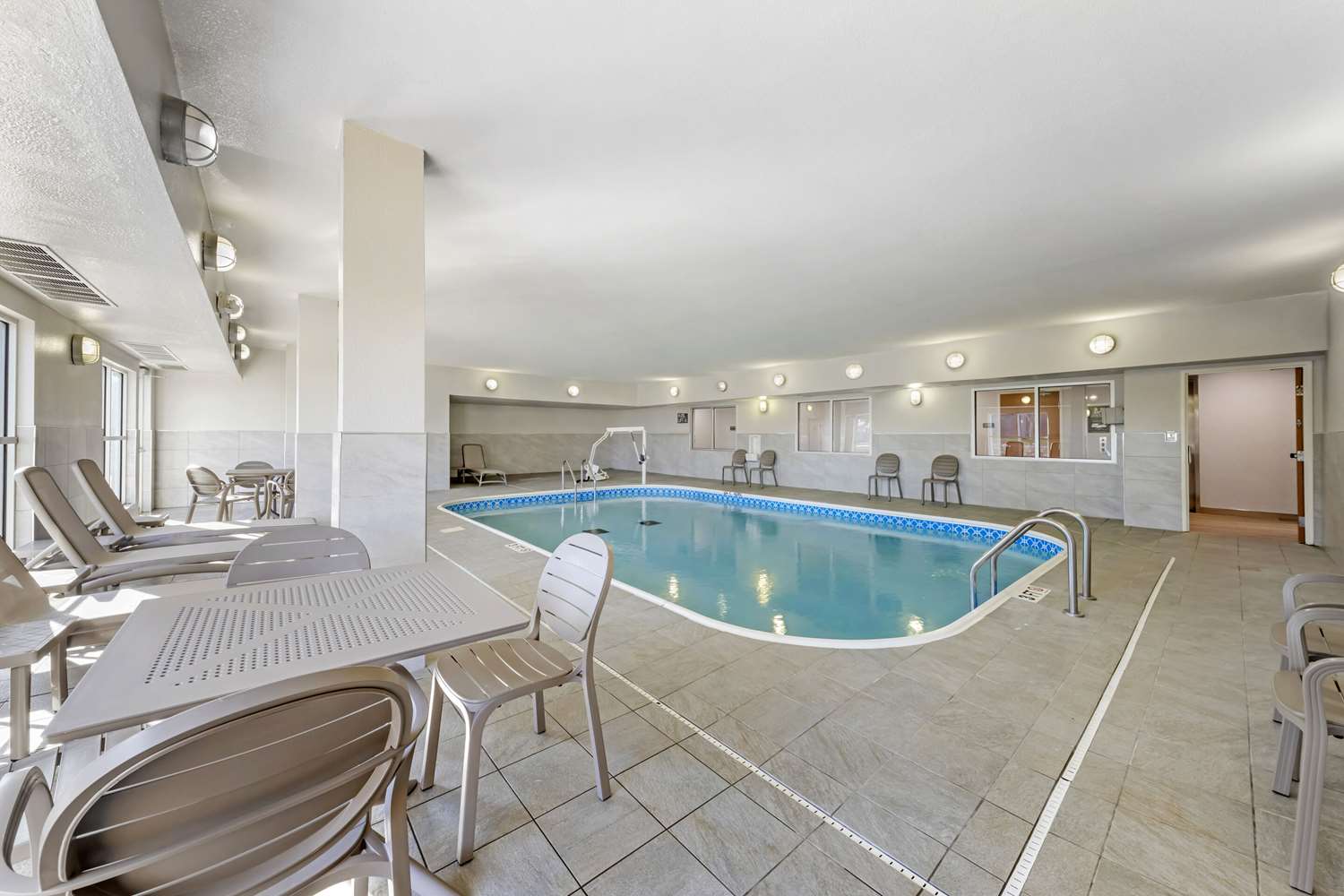 Comfort Inn & Suites Oklahoma City, OK 20/31