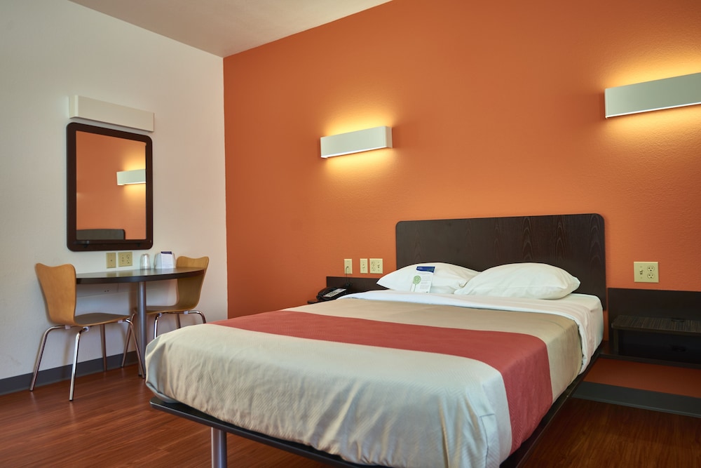 Motel6 Wilkes Barre, PA - Arena 7/51