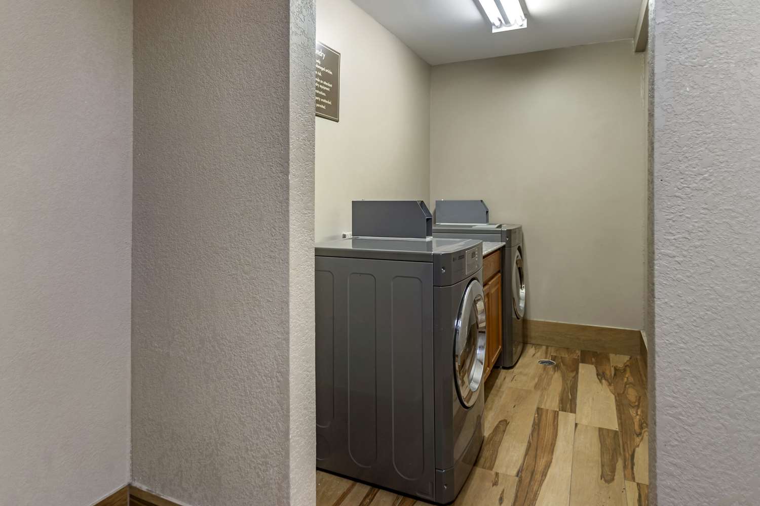 Comfort Inn Tulsa Midtown 14/18